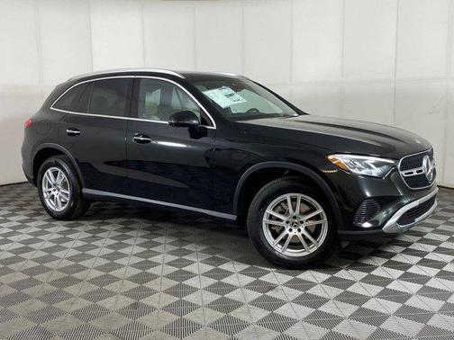 2026 Mercedes-Benz GLC 300 4MATIC