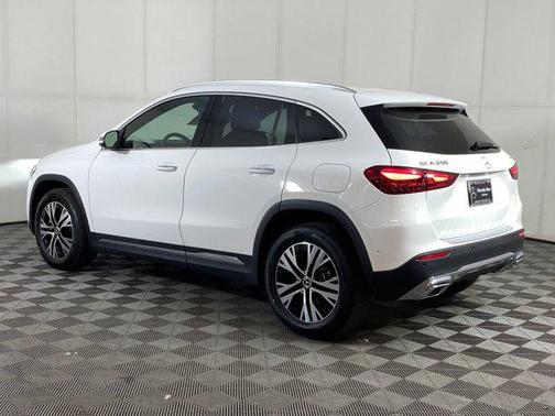 2025 Mercedes-Benz GLA 250 4MATIC