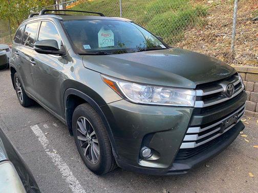 2017 Toyota Highlander XLE