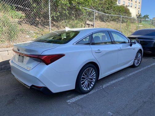 2020 Toyota Avalon Hybrid Limited