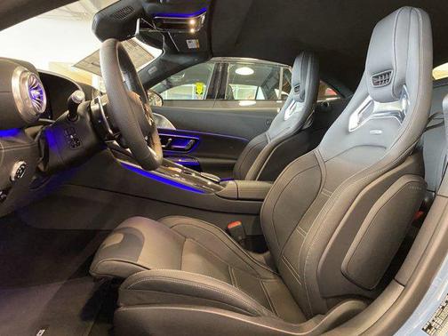 2025 Mercedes-Benz AMG SL 63 Base