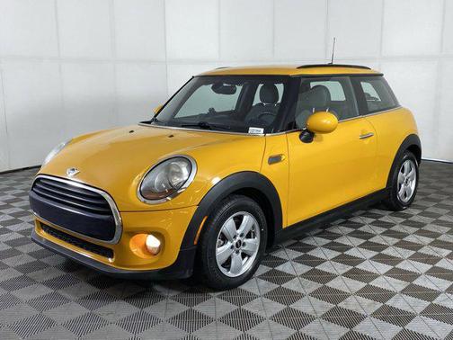 2016 MINI Hardtop Cooper