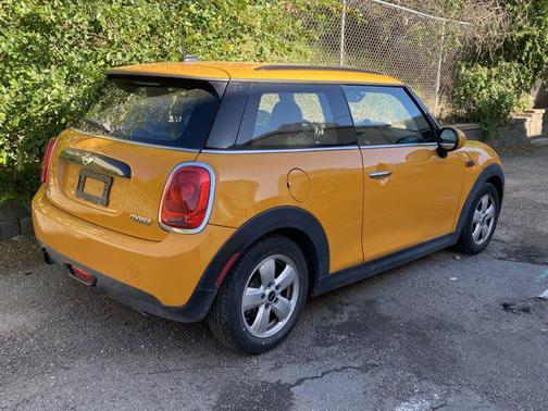 2016 MINI Hardtop Cooper