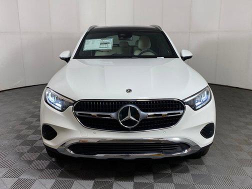 2026 Mercedes-Benz GLC 300 4MATIC