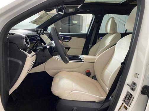 2026 Mercedes-Benz GLC 300 4MATIC