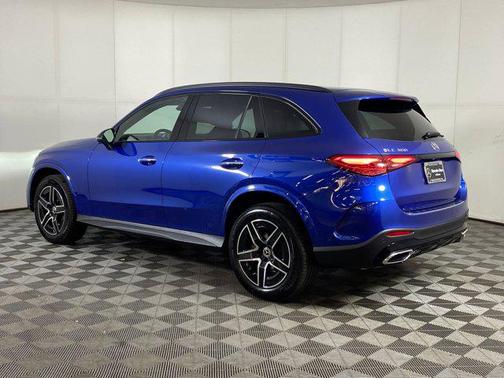 2026 Mercedes-Benz GLC 300 4MATIC