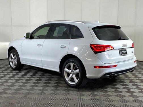 2017 Audi Q5 2.0T Premium Plus