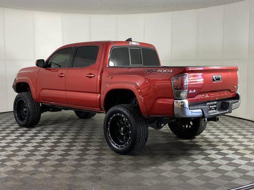 2016 Toyota Tacoma SR