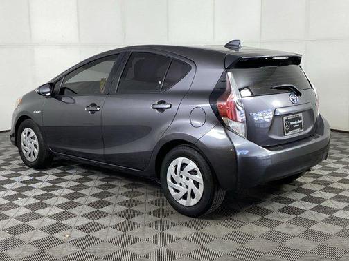 2016 Toyota Prius c One