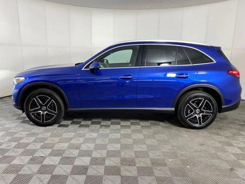 2026 Mercedes-Benz GLC 300 4MATIC