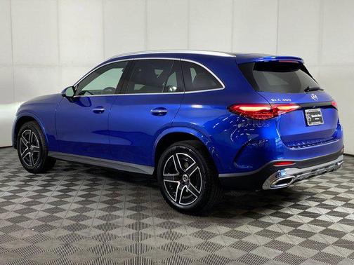 2026 Mercedes-Benz GLC 300 4MATIC