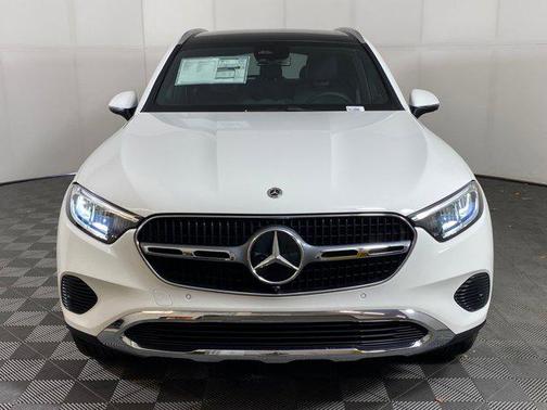 2026 Mercedes-Benz GLC 300 4MATIC