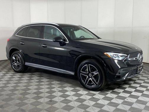 2025 Mercedes-Benz GLC 300 4MATIC