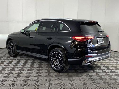 2025 Mercedes-Benz GLC 300 4MATIC