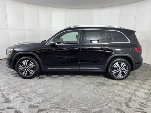2025 Mercedes-Benz GLB 250 4MATIC