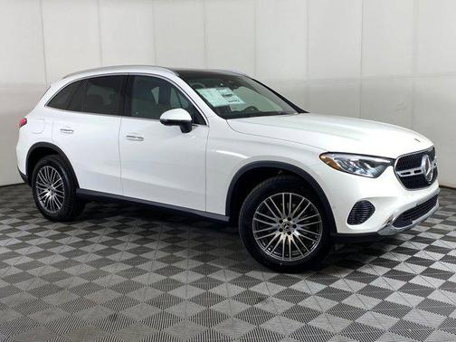 2026 Mercedes-Benz GLC 300 4MATIC