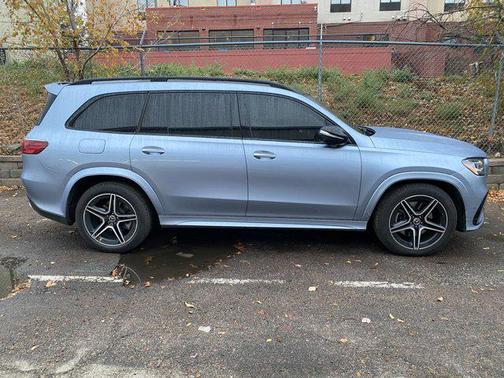2025 Mercedes-Benz GLS 450 4MATIC