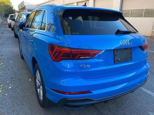 2023 Audi Q3 Premium 45 TFSI S line quattro Tiptronic