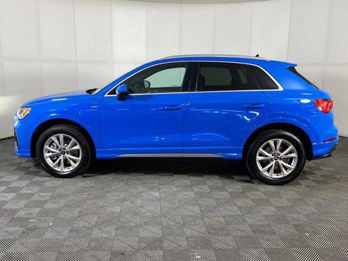 2023 Audi Q3 Premium 45 TFSI S line quattro Tiptronic