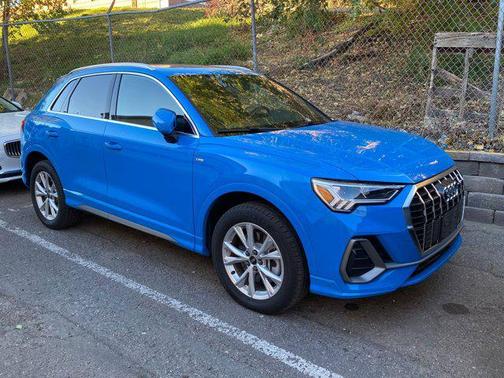 2023 Audi Q3 Premium 45 TFSI S line quattro Tiptronic