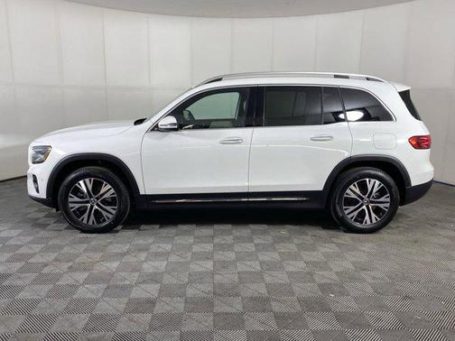 2025 Mercedes-Benz GLB 250 4MATIC