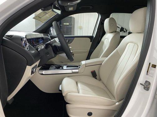 2025 Mercedes-Benz GLB 250 4MATIC