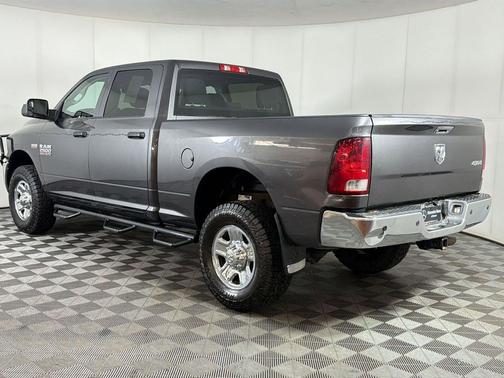 Granite Crystal Metallic Clearcoat 2018 RAM 2500 Tradesman Crew Cab 4x4 6'4' Box
