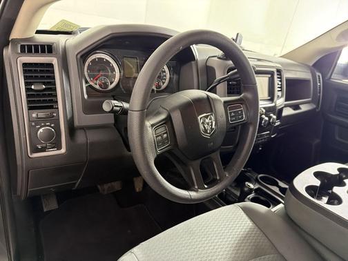 Granite Crystal Metallic Clearcoat 2018 RAM 2500 Tradesman Crew Cab 4x4 6'4' Box