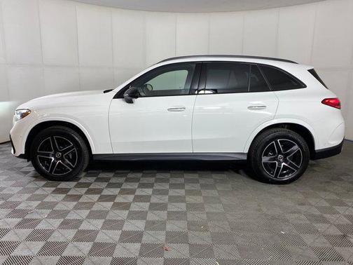 2026 Mercedes-Benz GLC 300 4MATIC