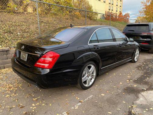 2013 Mercedes-Benz S-Class 4MATIC
