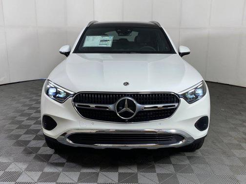 2026 Mercedes-Benz GLC 300 4MATIC