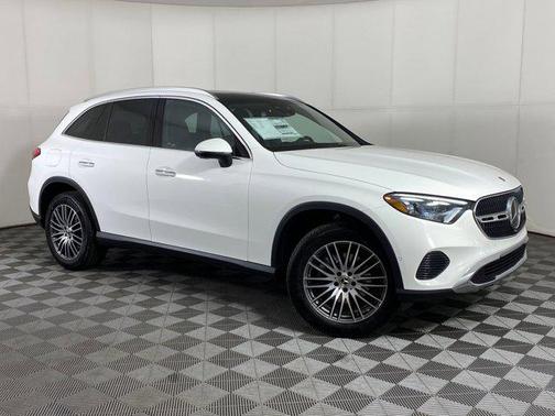 2026 Mercedes-Benz GLC 300 4MATIC