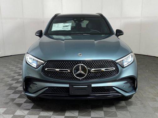 2026 Mercedes-Benz GLC 300 4MATIC