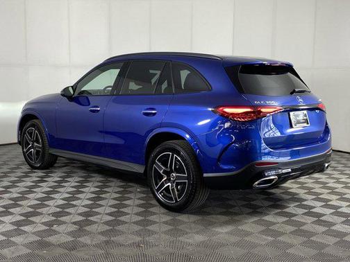 2025 Mercedes-Benz GLC 300 4MATIC