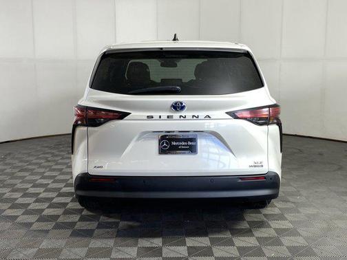 2021 Toyota Sienna XLE 7 Passenger