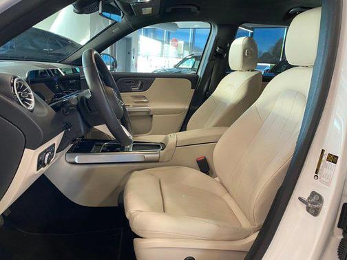 2025 Mercedes-Benz GLB 250 4MATIC