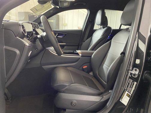 2025 Mercedes-Benz GLC 350e Base