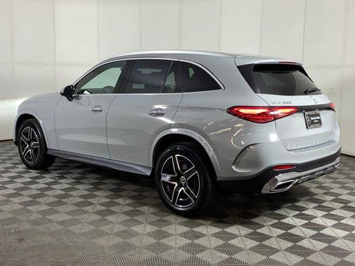 2026 Mercedes-Benz GLC 300 4MATIC