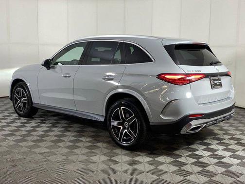 2026 Mercedes-Benz GLC 300 4MATIC