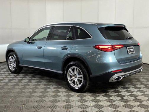 2026 Mercedes-Benz GLC 300 4MATIC