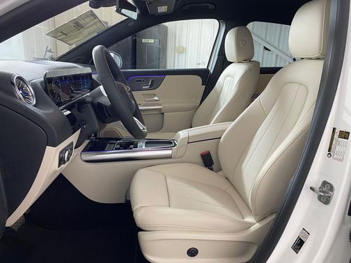 Polar White 2026 Mercedes-Benz GLA 250 4MATIC