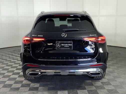 2025 Mercedes-Benz GLC 300 4MATIC