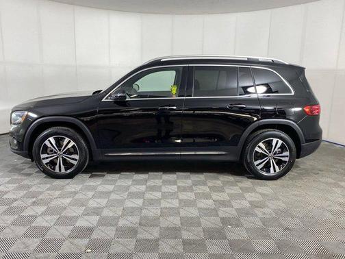 2025 Mercedes-Benz GLB 250 4MATIC
