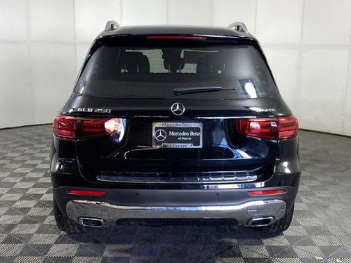2025 Mercedes-Benz GLB 250 4MATIC