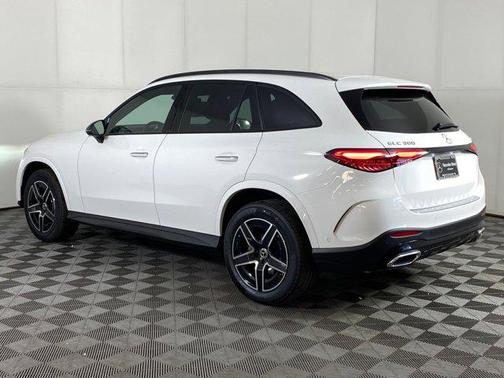 2026 Mercedes-Benz GLC 300 4MATIC