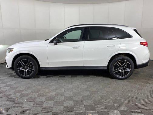 2026 Mercedes-Benz GLC 300 4MATIC