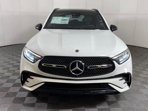 2026 Mercedes-Benz GLC 300 4MATIC