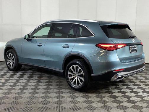 2026 Mercedes-Benz GLC 300 4MATIC