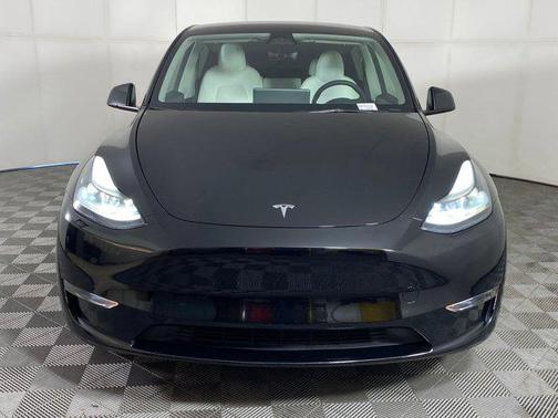 2023 Tesla Model Y Long Range Dual Motor All-Wheel Drive