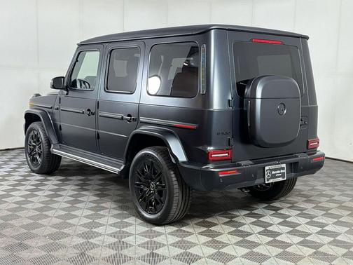 MANUFAKTUR Night Black Magno 2026 Mercedes-Benz G-Class G 580e